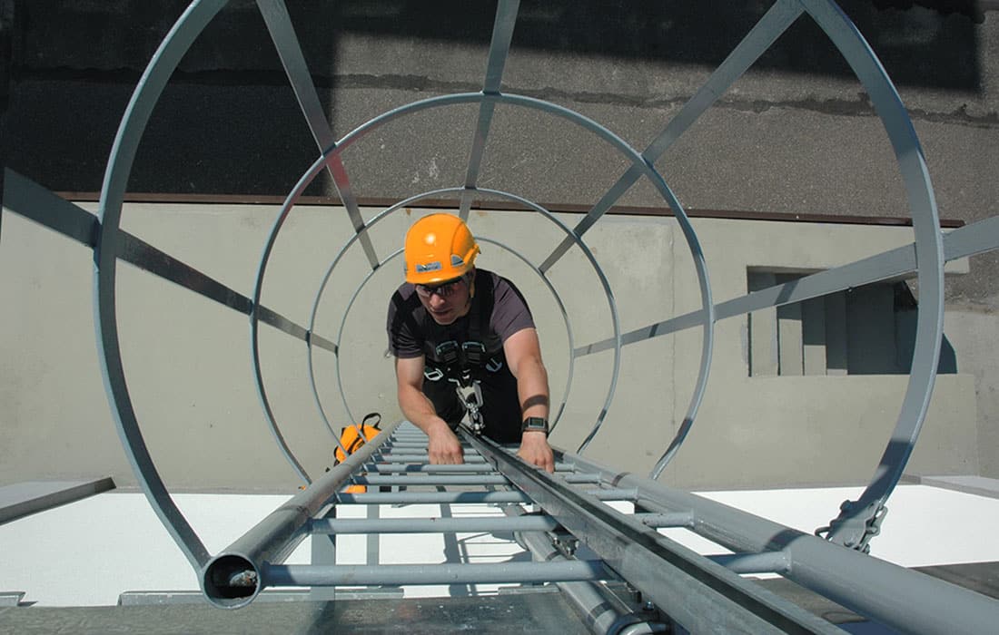 Навчання роботі на висоті